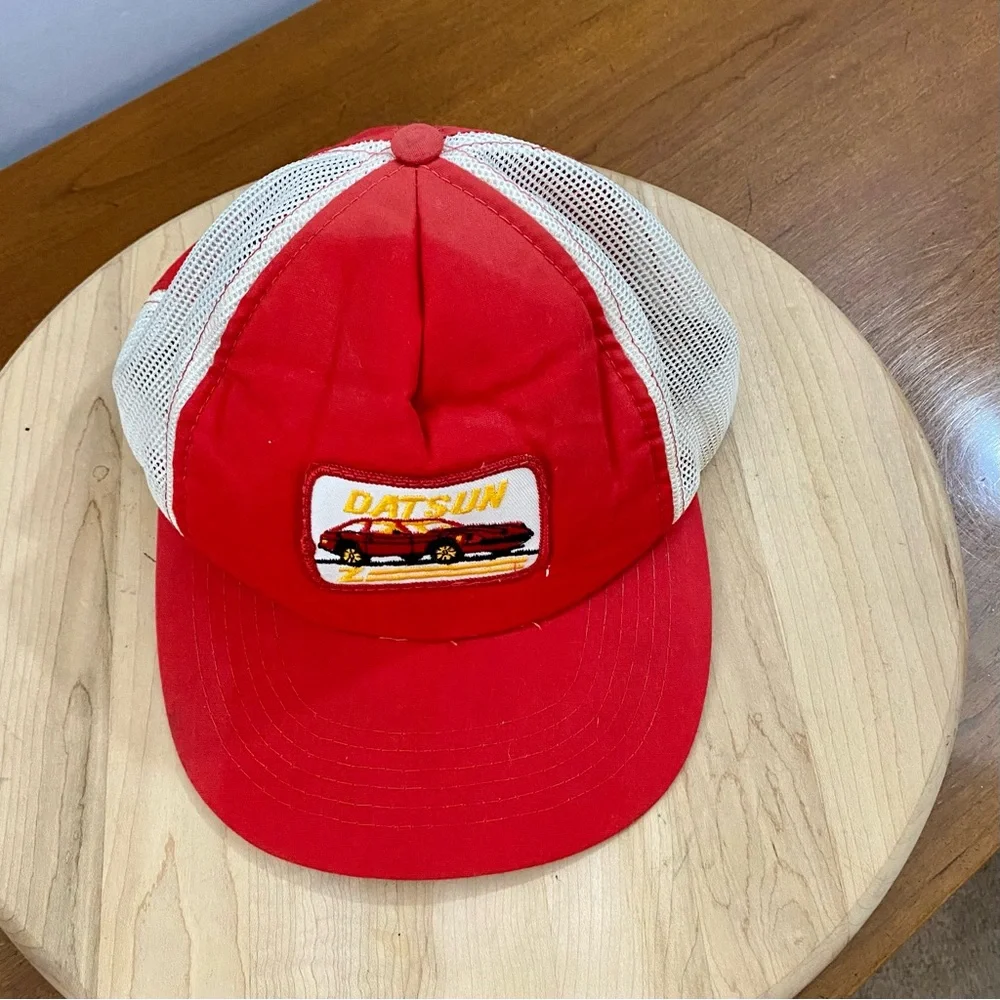 Young AN Vintage Datsun Mesh SnapBack‎ Trucker Advertising Hat Red Yellow 90s